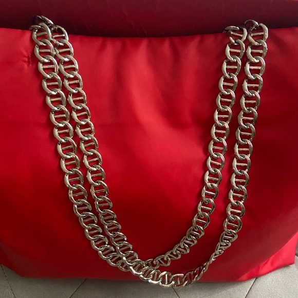 Authentic PRADA large red nylon tote with chain strap - Picture 5 of 17